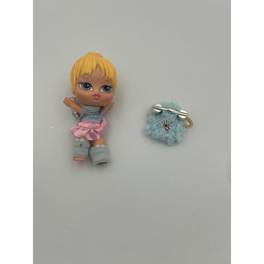 Bratz Babyz Runwayz Cloe doll